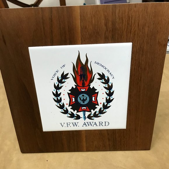 Veterans of Foreign Wars - Voice of Democracy - V.F.W Wood Tile Plaque Award - Picture 1 of 8